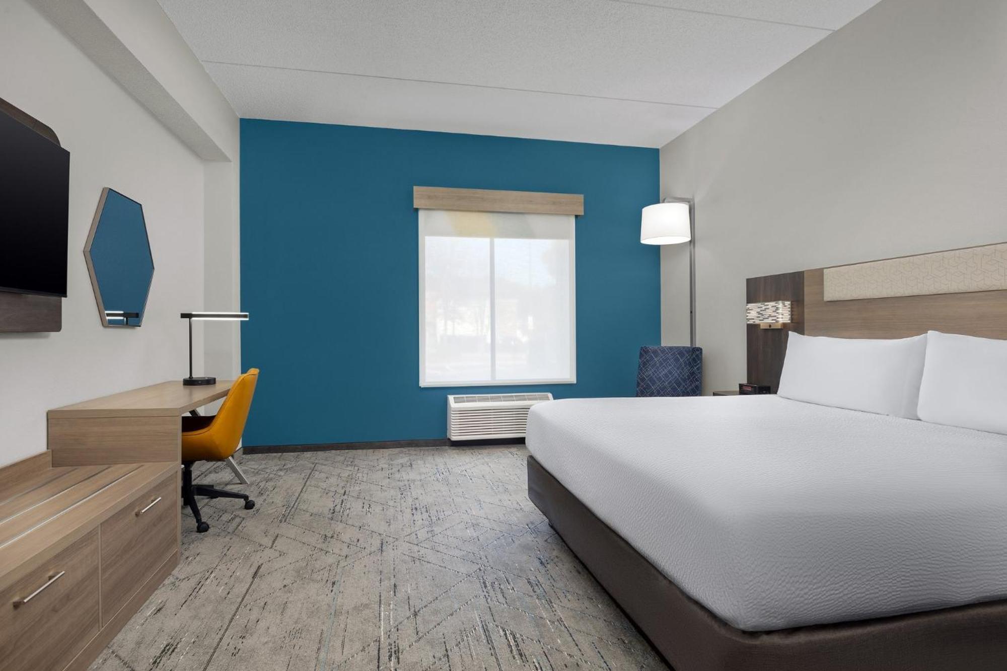 Holiday Inn Express Hotel & Suites Greensboro - Airport Area By Ihg Exteriör bild